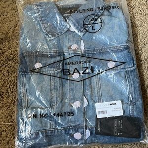 Never worn So chic cropped denim jacket medium wash